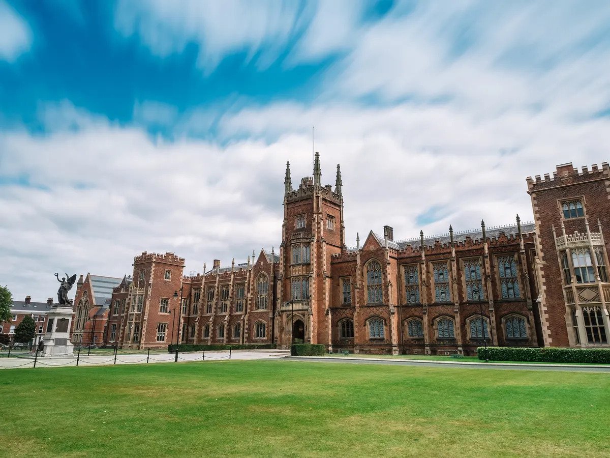 Is Queen's University Belfast Affordable Choice?